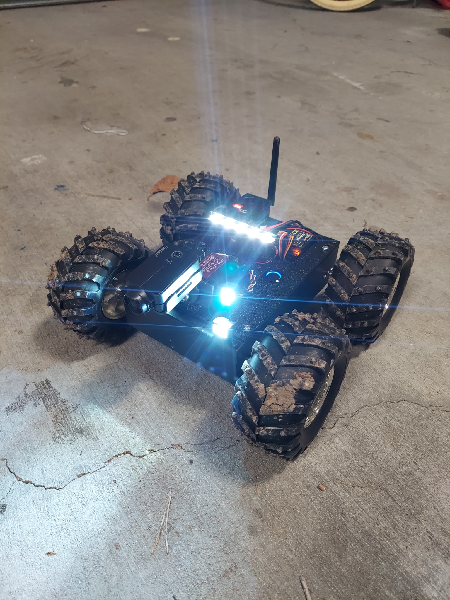 Remote crawler used to view tight crawlspaces